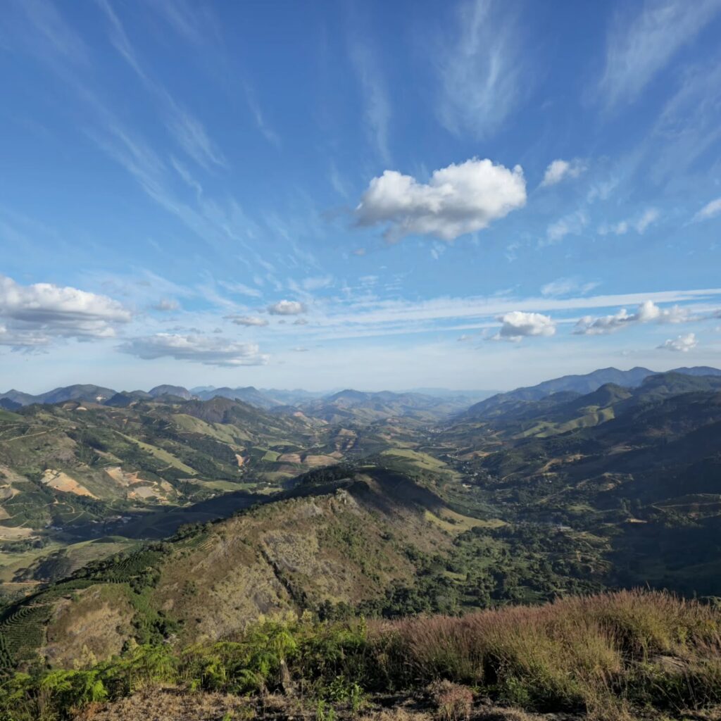 Instagram post from sitioaltocachoeira.cafe. This post is in position 13.